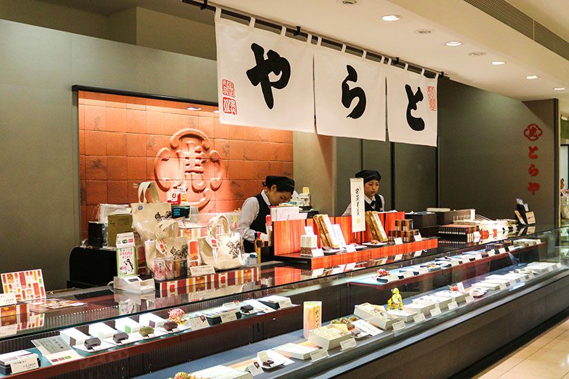 新宿旅遊 最強導覽 購物逛街 美食餐廳 景點介紹 一日遊行程 交通方式 Lazy Japan 懶遊日本